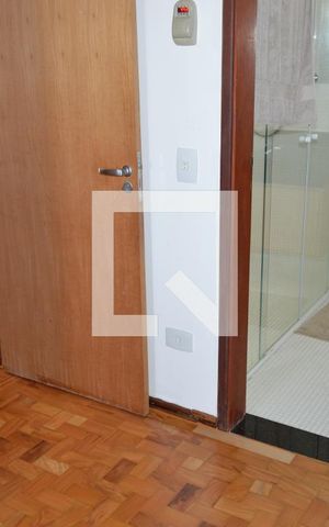 Casa à venda com 350m², 5 quartos e 6 vagasCloset da suíte 2