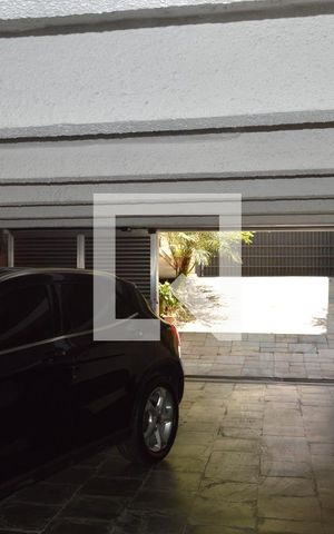 Casa à venda com 350m², 5 quartos e 6 vagasGaragem