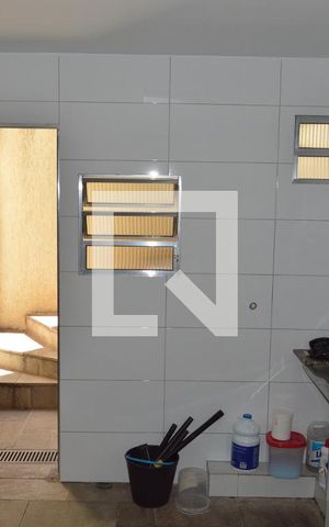 Casa à venda com 350m², 5 quartos e 6 vagasÁrea de Serviço
