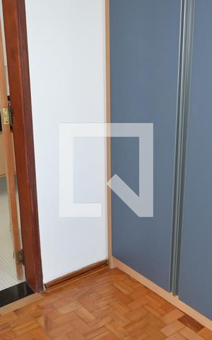 Casa à venda com 350m², 5 quartos e 6 vagasCloset da suíte 2