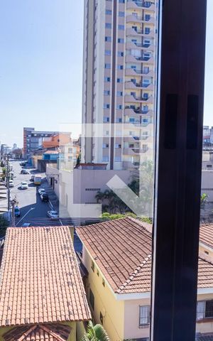 Casa à venda com 220m², 3 quartos e 6 vagas Casa à venda com 220m², 3 quartos e 6 vagasvista Quarto 2