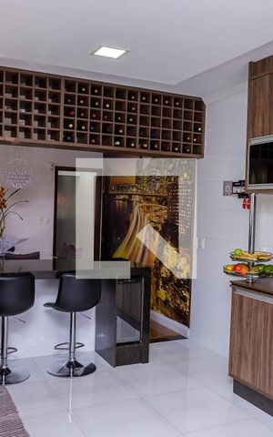 Casa à venda com 220m², 3 quartos e 6 vagas Casa à venda com 220m², 3 quartos e 6 vagasCozinha
