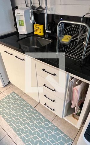 Apartamento para alugar com 48m², 2 quartos e 1 vaga Apartamento para alugar com 48m², 2 quartos e 1 vagaCozinha - Armários