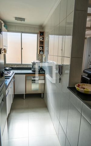 Apartamento à venda com 121m², 3 quartos e 2 vagas Apartamento à venda com 121m², 3 quartos e 2 vagasCozinha