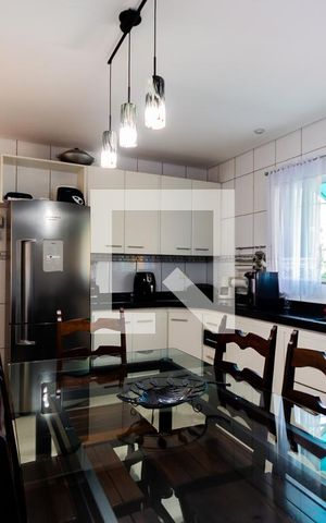 Casa à venda com 310m², 3 quartos e 7 vagas Casa à venda com 310m², 3 quartos e 7 vagasCozinha
