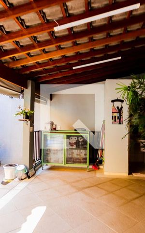 Casa à venda com 310m², 3 quartos e 7 vagas Casa à venda com 310m², 3 quartos e 7 vagasChurrasqueira