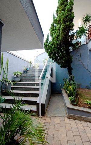 Casa para alugar com 450m², 4 quartos e 8 vagas Casa para alugar com 450m², 4 quartos e 8 vagasÁrea externa