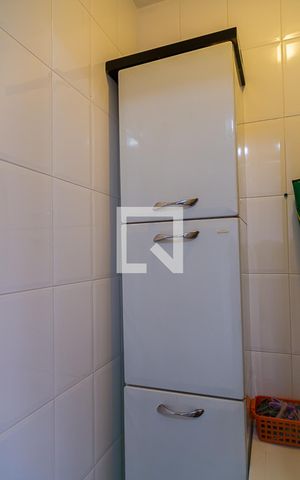 Apartamento para alugar com 65m², 2 quartos e 1 vaga Apartamento para alugar com 65m², 2 quartos e 1 vagaBanheiro da Área de Serviço