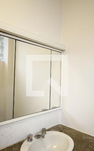 Apartamento para alugar com 91m², 2 quartos e sem vagaBanheiro
