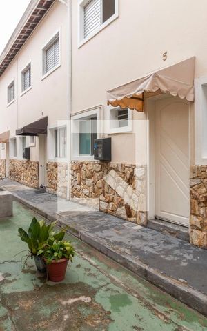 Casa para alugar com 55m², 2 quartos e 1 vaga Casa para alugar com 55m², 2 quartos e 1 vagaÁrea Externa