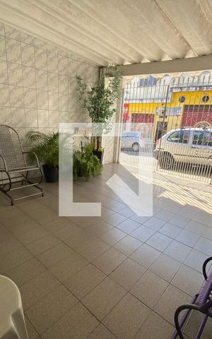 Casa à venda com 80m², 2 quartos e 2 vagasGaragem