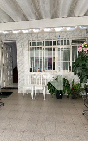Casa à venda com 80m², 2 quartos e 2 vagasGaragem
