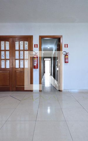 Casa para alugar com 552m², 3 quartos e 6 vagasSala