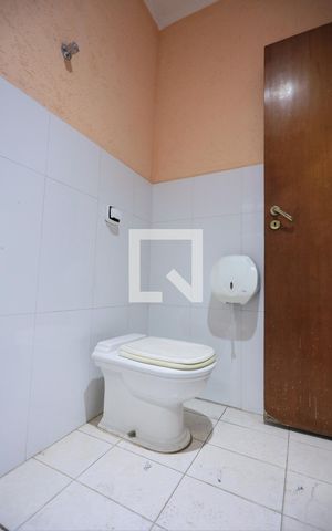 Casa para alugar com 552m², 3 quartos e 6 vagasDetalhe do Banheiro 2