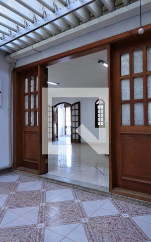Casa para alugar com 552m², 3 quartos e 6 vagasJardim de inverno