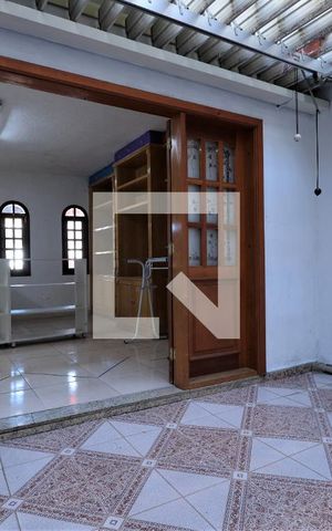 Casa para alugar com 552m², 3 quartos e 6 vagasJardim de inverno