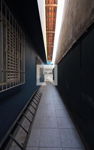 Casa para alugar com 552m², 3 quartos e 6 vagasFachada Lateral
