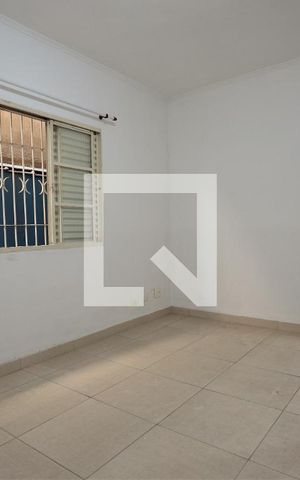 Casa para alugar com 552m², 3 quartos e 6 vagasQuarto 2