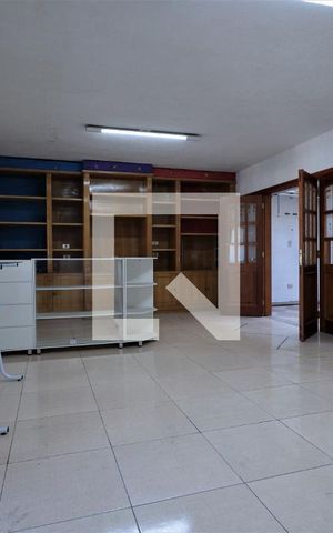 Casa para alugar com 552m², 3 quartos e 6 vagasSala