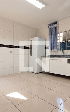 Casa para alugar com 552m², 3 quartos e 6 vagasCozinha