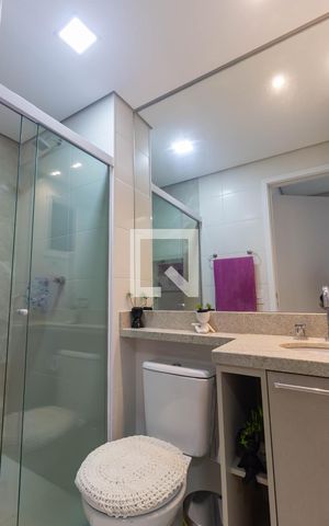 Apartamento à venda com 96m², 2 quartos e 2 vagas Apartamento à venda com 96m², 2 quartos e 2 vagasBanheiro