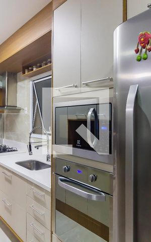 Apartamento à venda com 96m², 2 quartos e 2 vagas Apartamento à venda com 96m², 2 quartos e 2 vagasCozinha