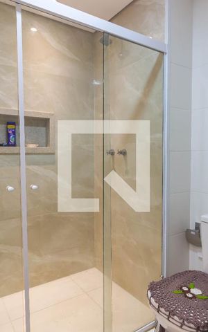 Apartamento à venda com 96m², 2 quartos e 2 vagas Apartamento à venda com 96m², 2 quartos e 2 vagasBanheiro