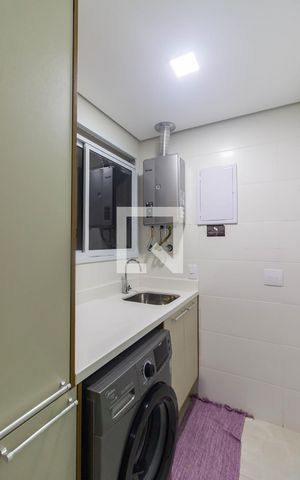 Apartamento à venda com 96m², 2 quartos e 2 vagas Apartamento à venda com 96m², 2 quartos e 2 vagasAquecedor