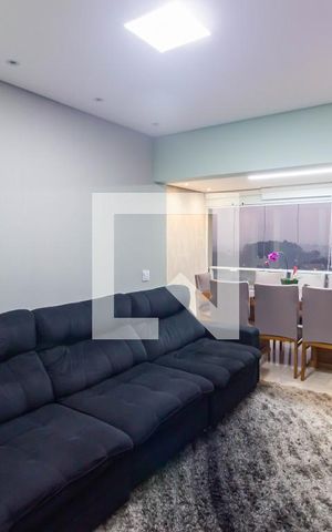 Apartamento à venda com 96m², 2 quartos e 2 vagas Apartamento à venda com 96m², 2 quartos e 2 vagasSala
