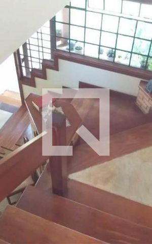 Casa à venda com 380m², 4 quartos e 4 vagas
