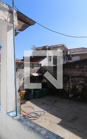 Casa à venda com 120m², 1 quarto e sem vagaQuintal