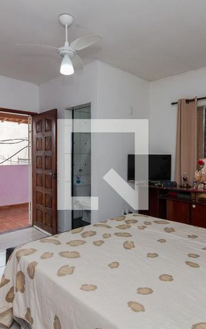 Casa à venda com 142m², 3 quartos e 4 vagas Casa à venda com 142m², 3 quartos e 4 vagasQuarto 1
