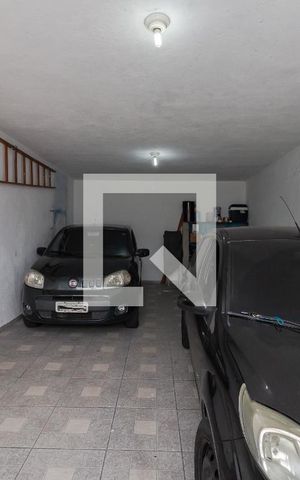 Casa à venda com 142m², 3 quartos e 4 vagas Casa à venda com 142m², 3 quartos e 4 vagasGaragem