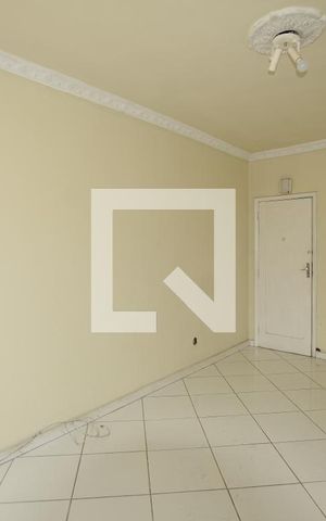 Apartamento à venda com 76m², 3 quartos e sem vagaSala