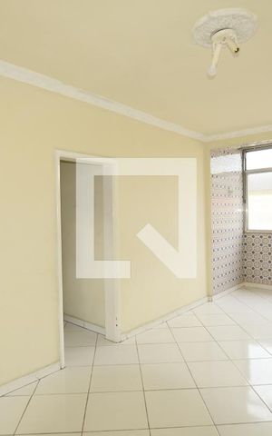 Apartamento à venda com 76m², 3 quartos e sem vagaSala