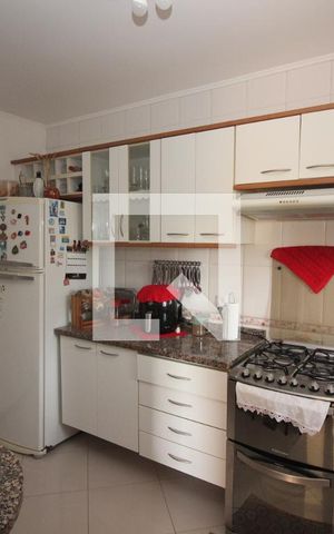 Casa de condomínio à venda com 168m², 3 quartos e 2 vagas Casa de condomínio à venda com 168m², 3 quartos e 2 vagasCozinha