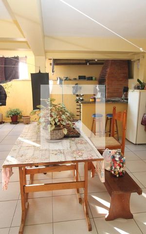 Casa de condomínio à venda com 168m², 3 quartos e 2 vagas Casa de condomínio à venda com 168m², 3 quartos e 2 vagasVaranda