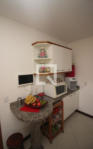 Casa de condomínio à venda com 168m², 3 quartos e 2 vagas Casa de condomínio à venda com 168m², 3 quartos e 2 vagasCozinha