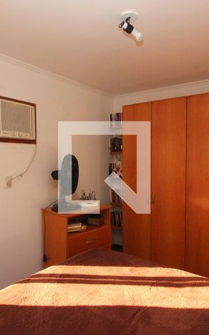 Casa de condomínio à venda com 168m², 3 quartos e 2 vagas Casa de condomínio à venda com 168m², 3 quartos e 2 vagasQuarto Suíte