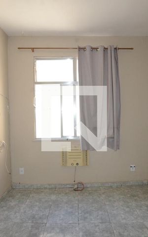 Apartamento à venda com 70m², 1 quarto e 1 vagaQuarto