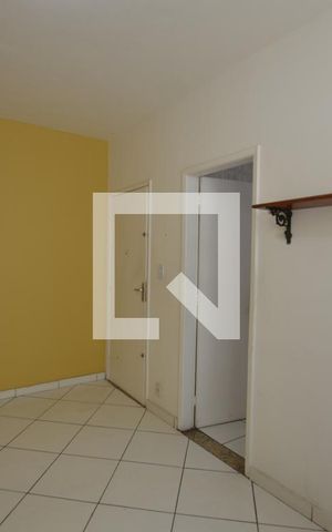 Apartamento à venda com 70m², 1 quarto e 1 vagaSala