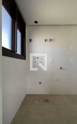 Apartamento à venda com 125m², 3 quartos e 3 vagas Apartamento à venda com 125m², 3 quartos e 3 vagasCozinha e Área de Serviço