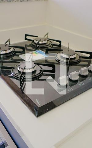 Apartamento para alugar com 34m², 2 quartos e sem vaga Apartamento para alugar com 34m², 2 quartos e sem vagaCooktop