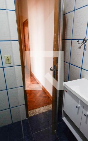 Apartamento à venda com 70m², 2 quartos e 1 vaga Apartamento à venda com 70m², 2 quartos e 1 vagaBanheiro