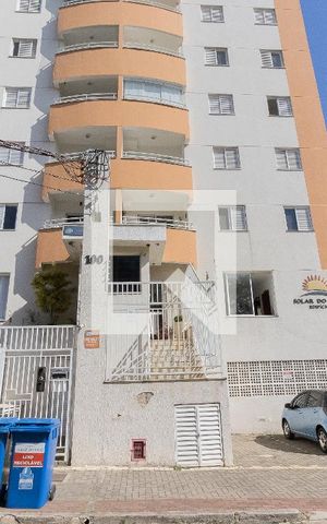 Apartamento para alugar com 75m², 3 quartos e 1 vaga Apartamento para alugar com 75m², 3 quartos e 1 vagaFachada