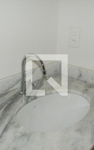 Apartamento à venda com 32m², 1 quarto e sem vagaBanheiro