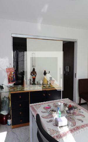 Casa para alugar com 200m², 2 quartos e 2 vagasEscritório