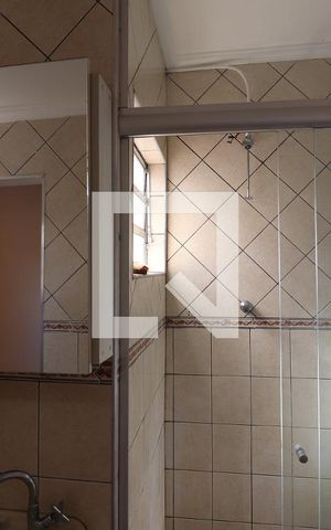 Casa para alugar com 200m², 2 quartos e 2 vagasBanheiro da Suíte