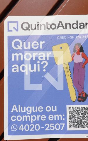 Casa para alugar com 200m², 2 quartos e 2 vagasPlaquinha instalada