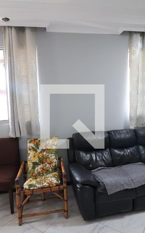 Casa para alugar com 200m², 2 quartos e 2 vagasSala